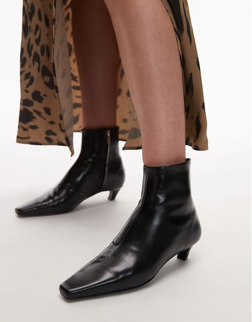 leather square toe kitten heel in black