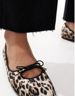 satin key hole ballet flat in leopard print