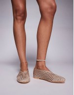 ‌Stylish Dylan woven ballet flats in cream